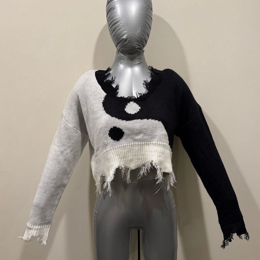 Just Polly Yin Yang Distressed Cropped Sweater | Black & White | Small | NWT
